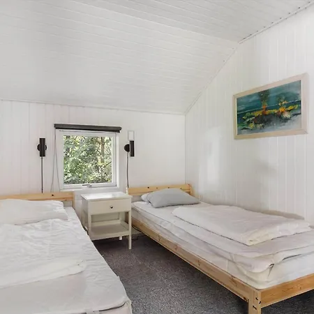 1422-aakirkeby-boesvej-4 *